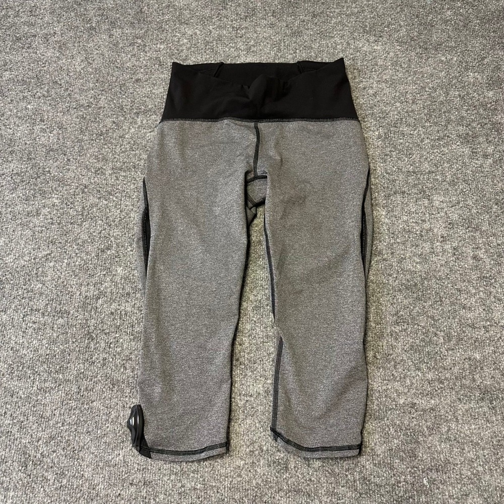 Lululemon Leggings Womens Size 8 Gray Black Cropped Mesh Panel Athletic Yoga